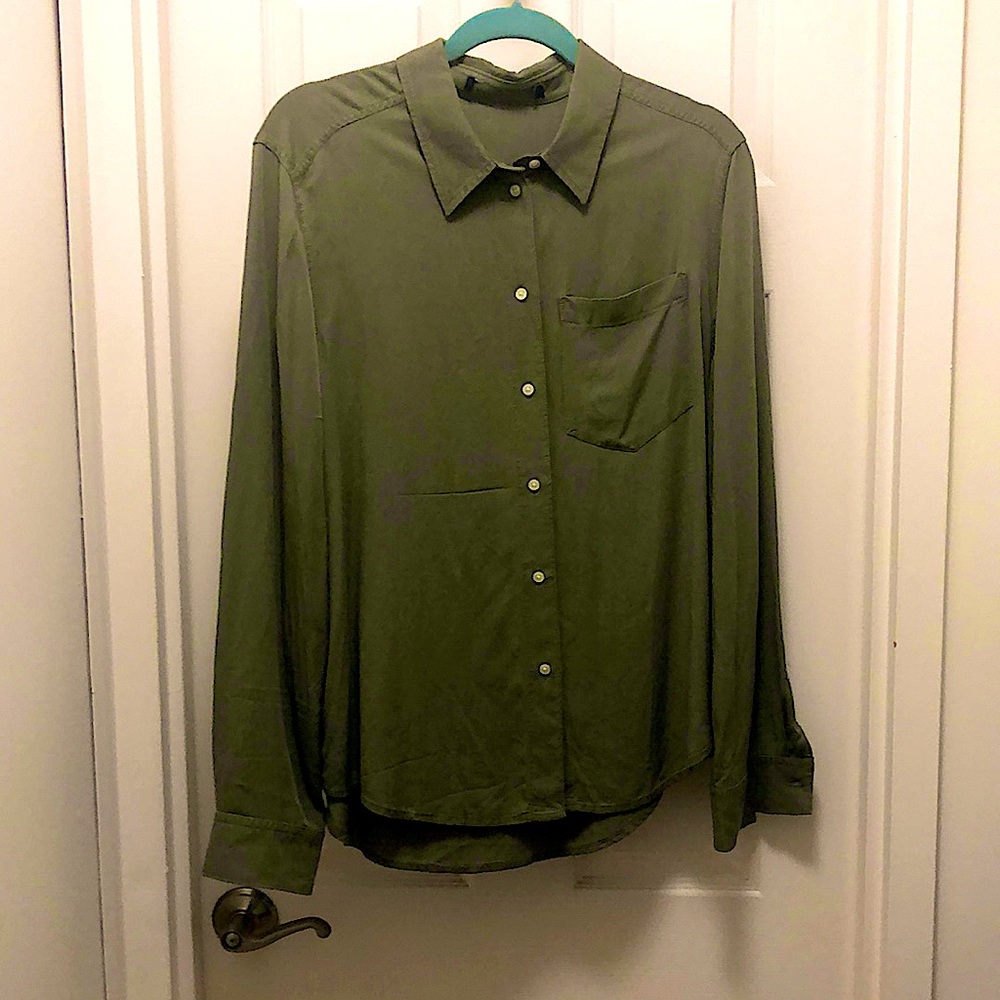 Calvin Klein button down shirt long sleeve